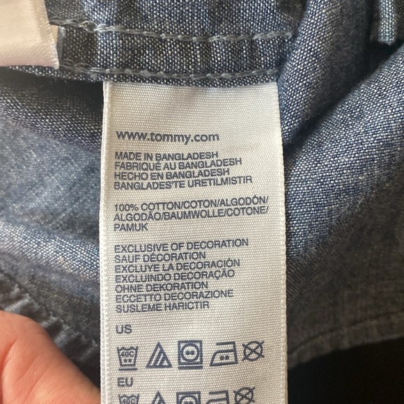 Tommy Hilfiger Chambray Shirt size XS 4-5 - Picture 6 of 6